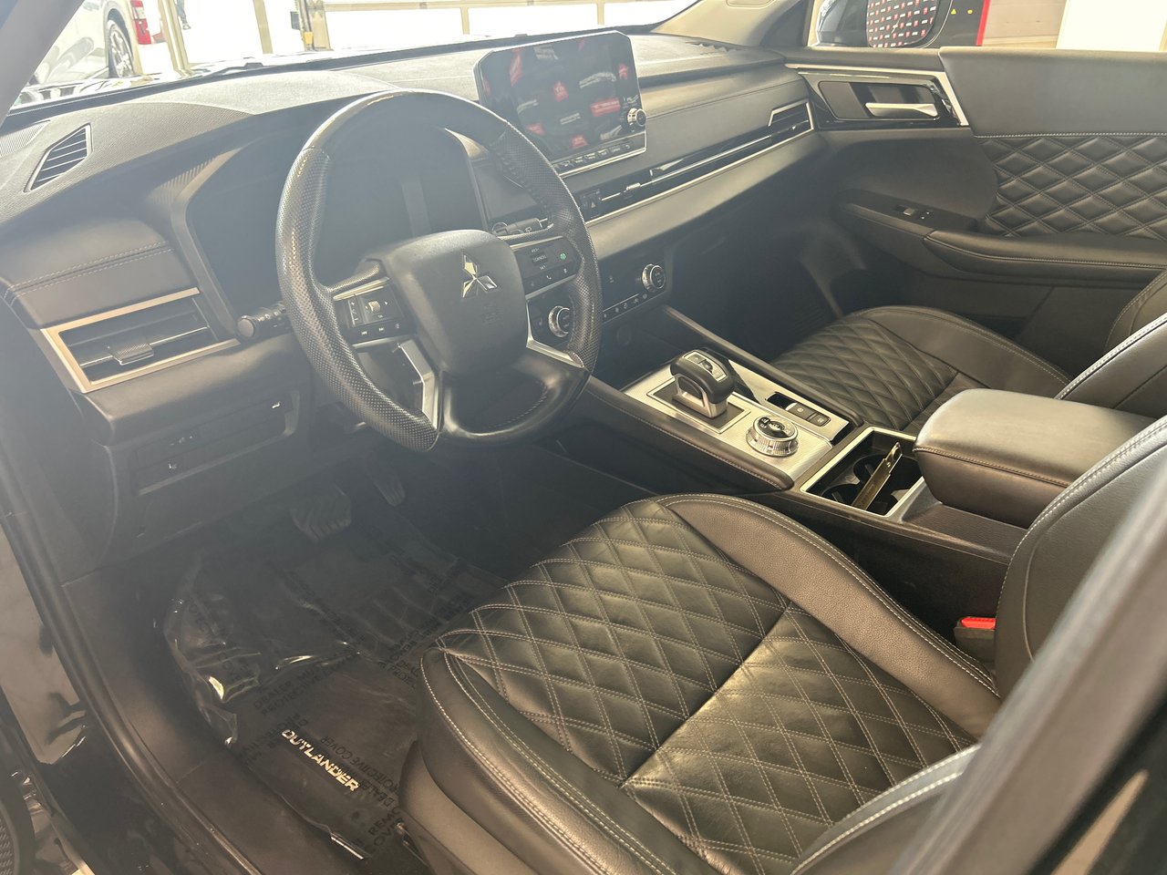Mitsubishi Outlander GT 2023-21