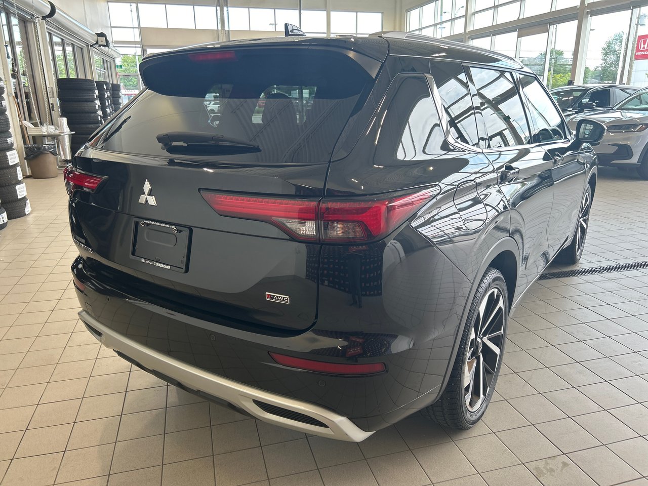Mitsubishi Outlander GT 2023-5