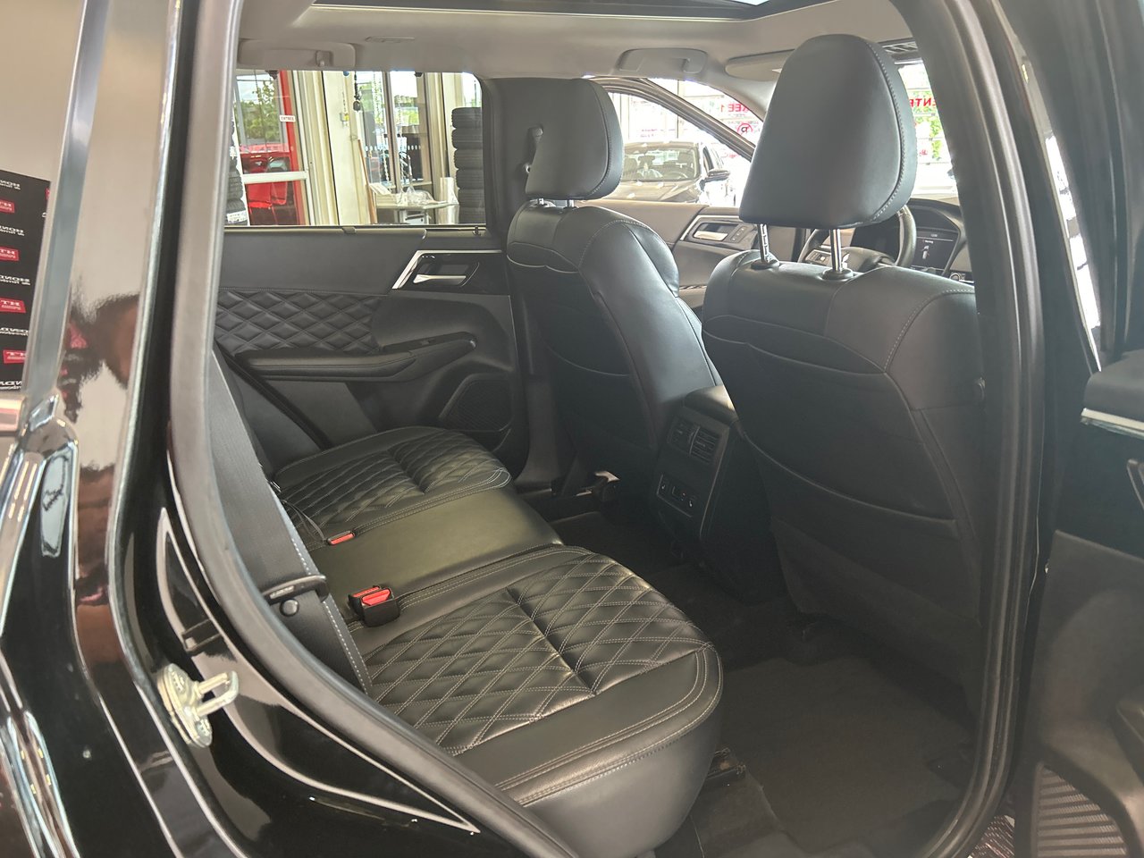 Mitsubishi Outlander GT 2023-12