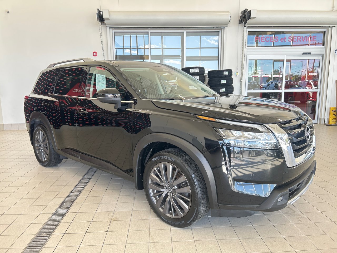 Nissan Pathfinder SL 2022-4