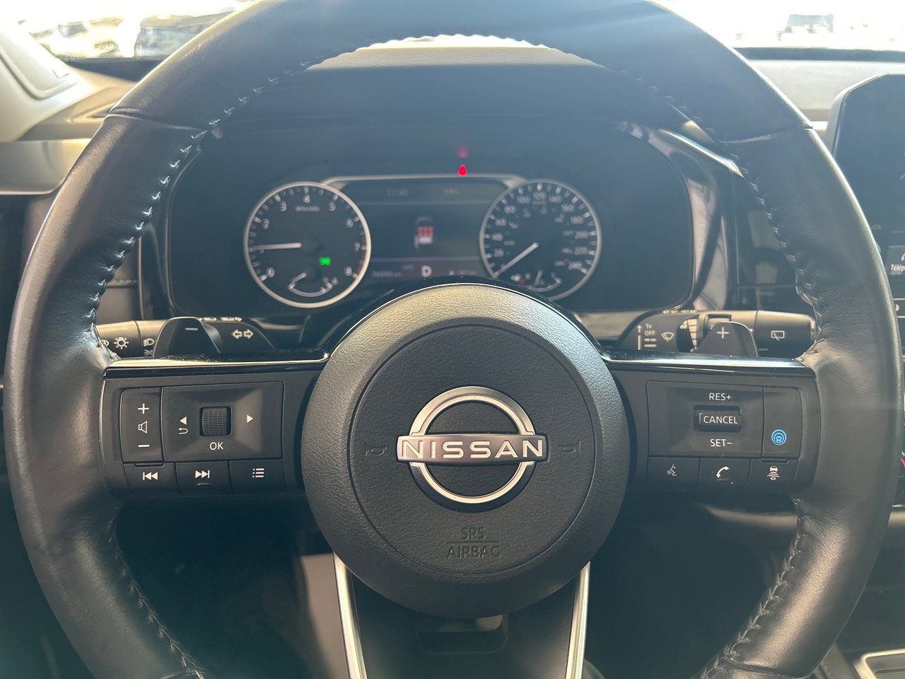 Nissan Pathfinder SL 2022-32