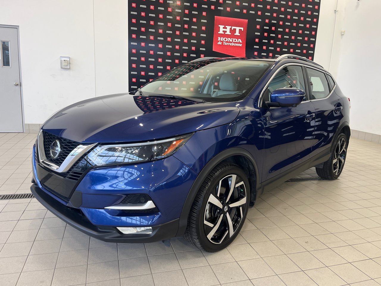 Blue 2021 Nissan Qashqai SUV / Crossover Continuously Variable Transmission