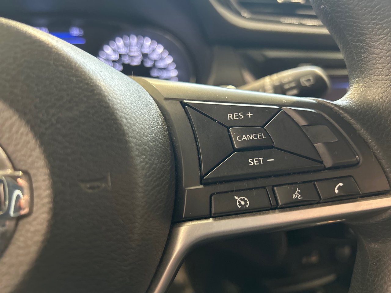 Nissan Rogue Sv 2018-16