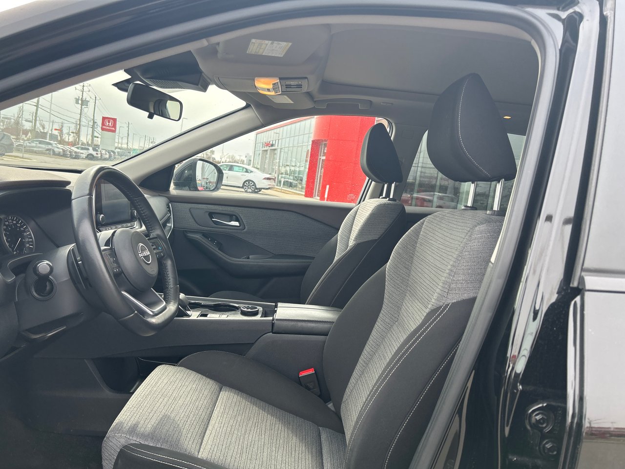 Nissan Rogue SV 2022-7