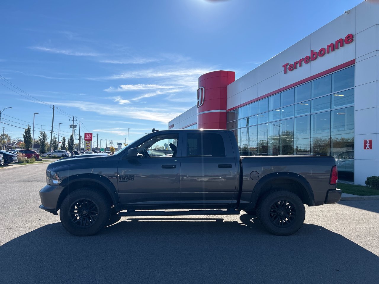 Ram 1500 Classic Express 2021-1