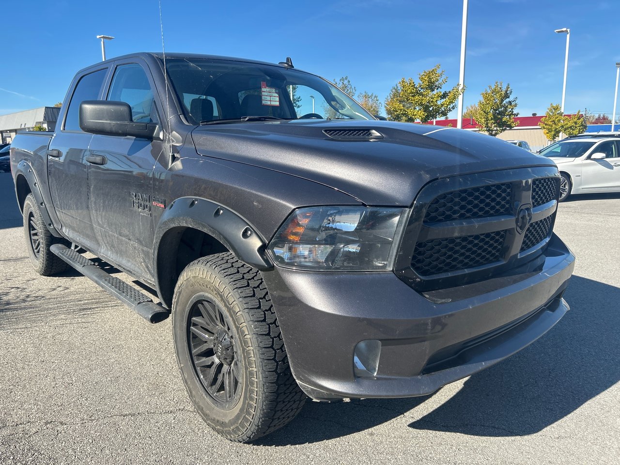 Ram 1500 Classic Express 2021-6