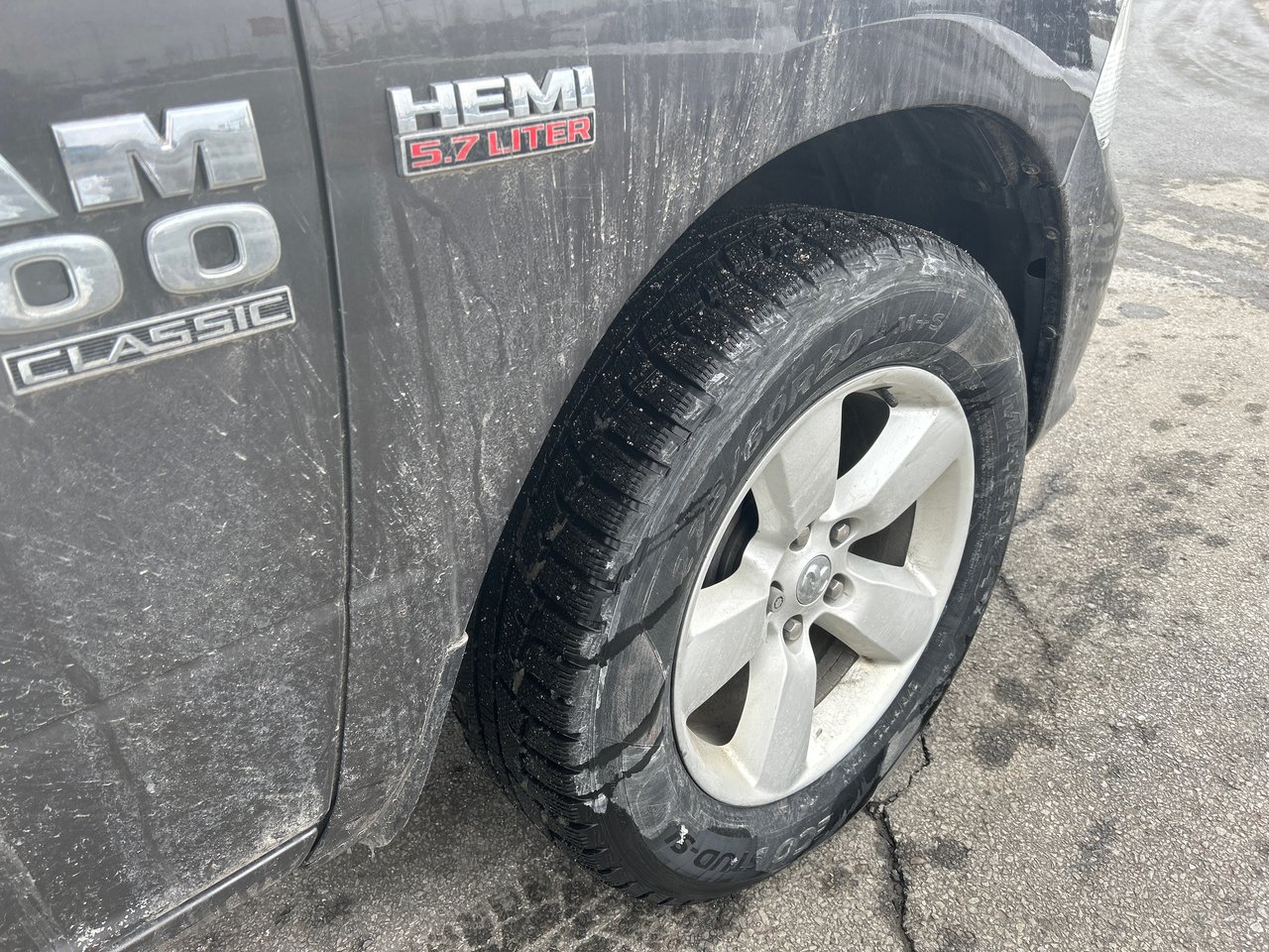 2022 Ram 1500 Classic Express-8