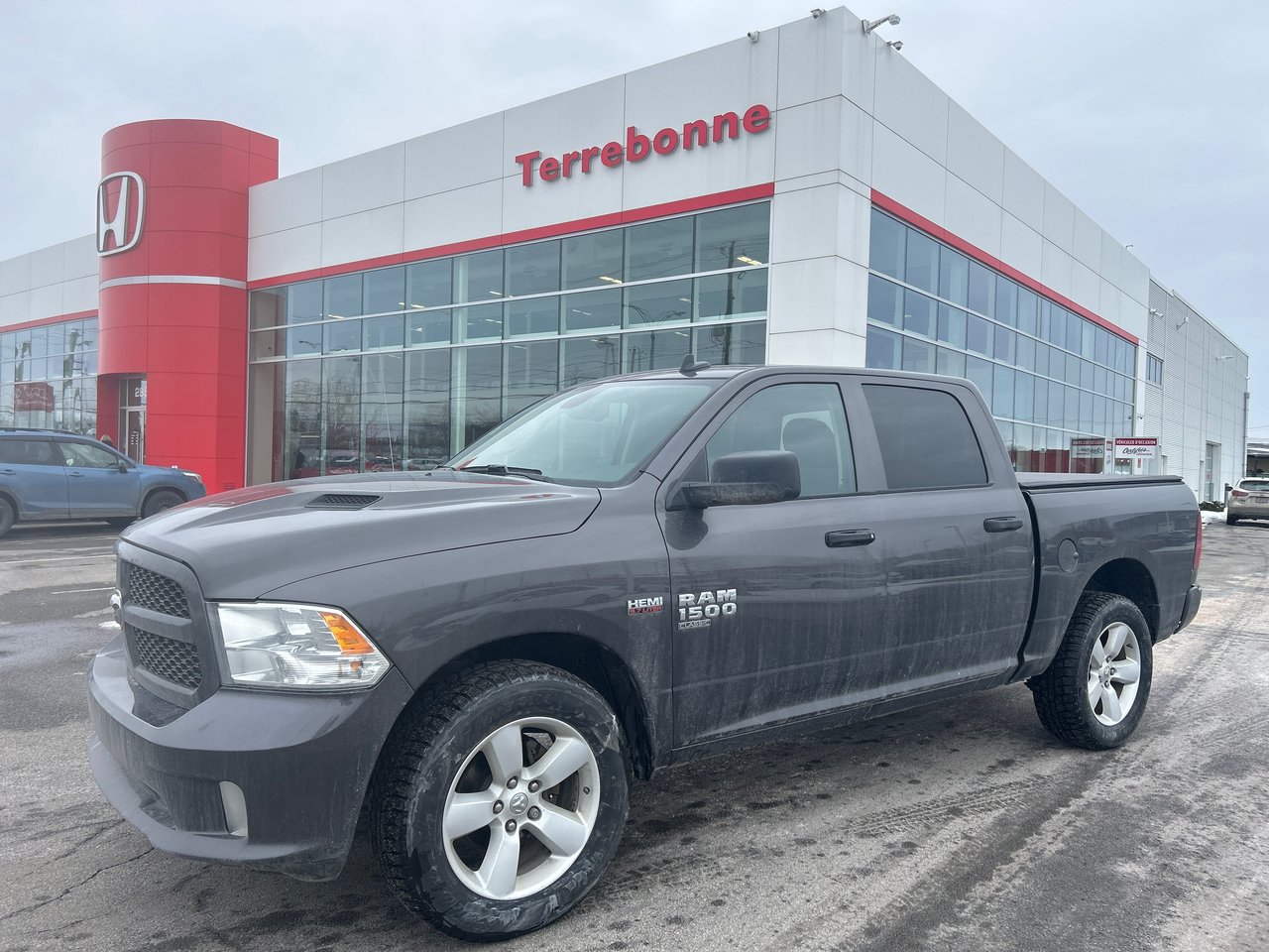 2022 Ram 1500 Classic Express-0
