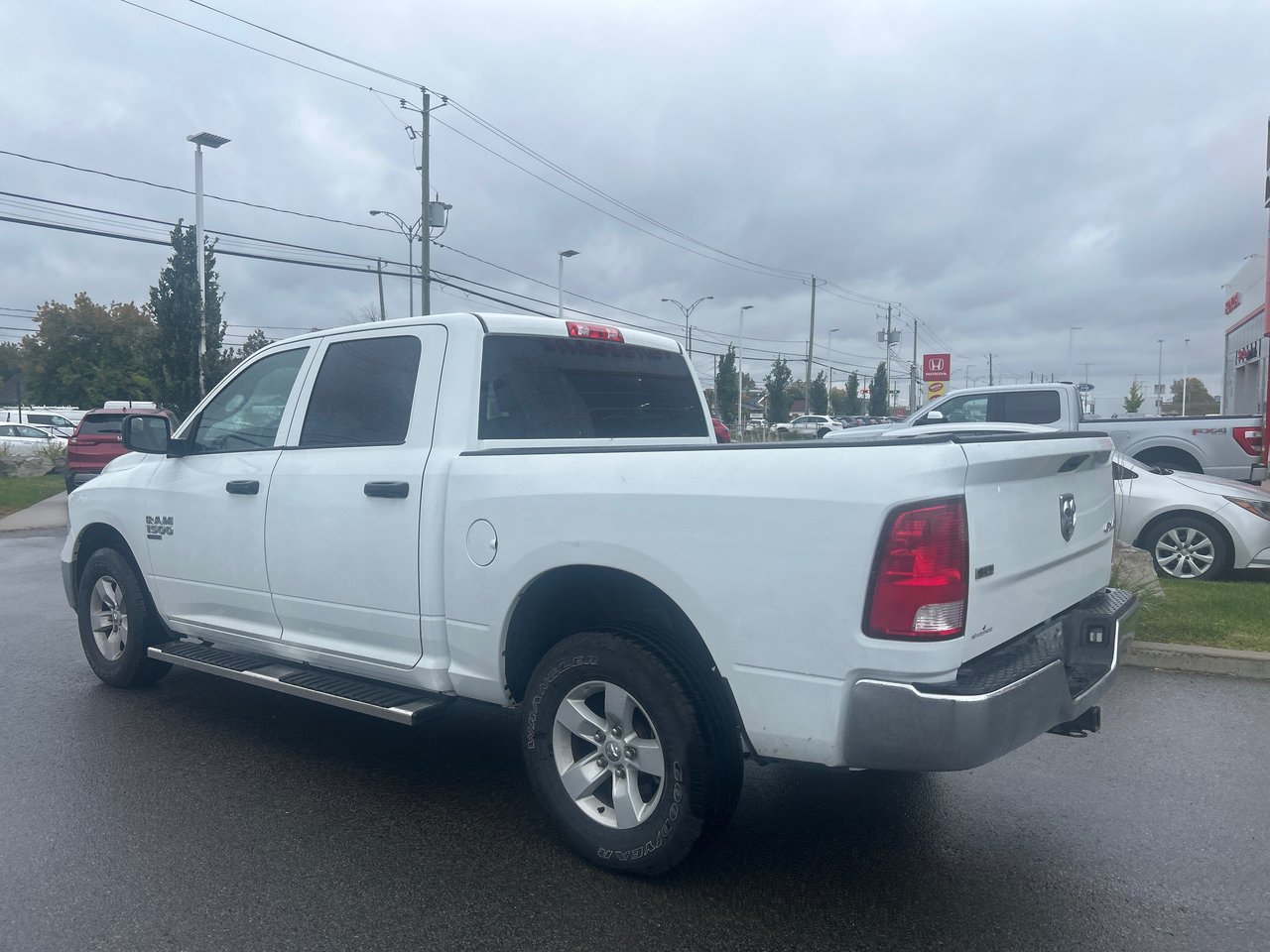 Ram 1500 Classic SLT 2023-1