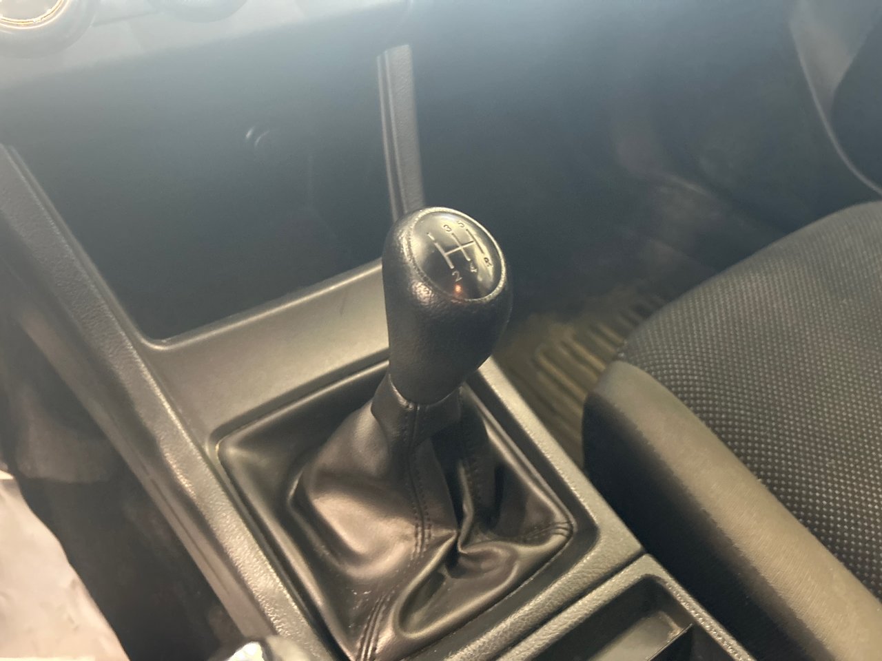 2016 Subaru Impreza 2.0-14