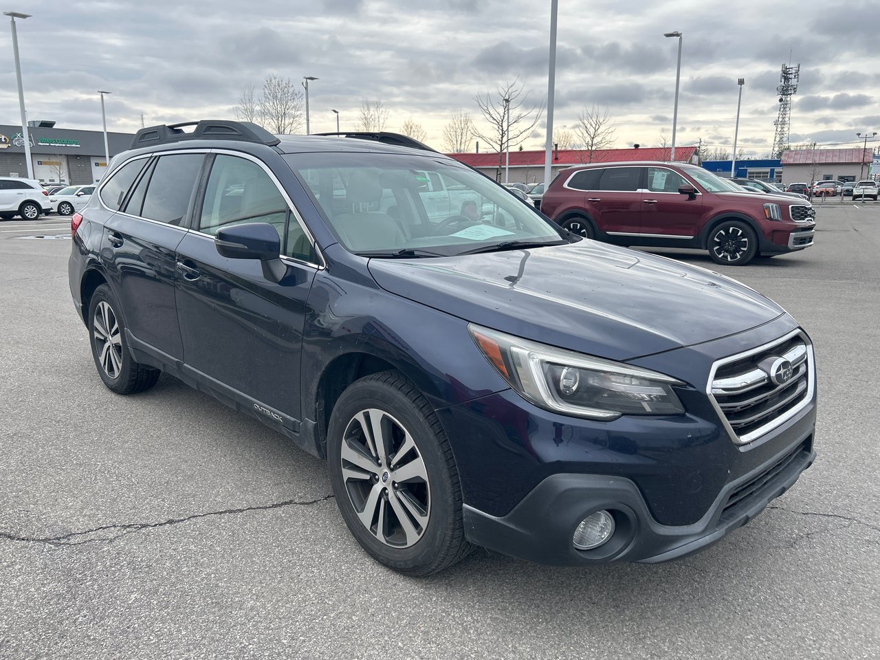 Subaru Outback Limited 2018-6