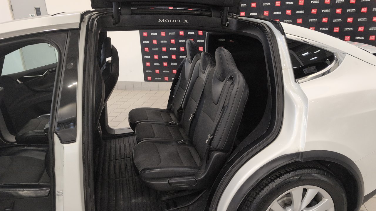 2017 Tesla Model X 75D-16
