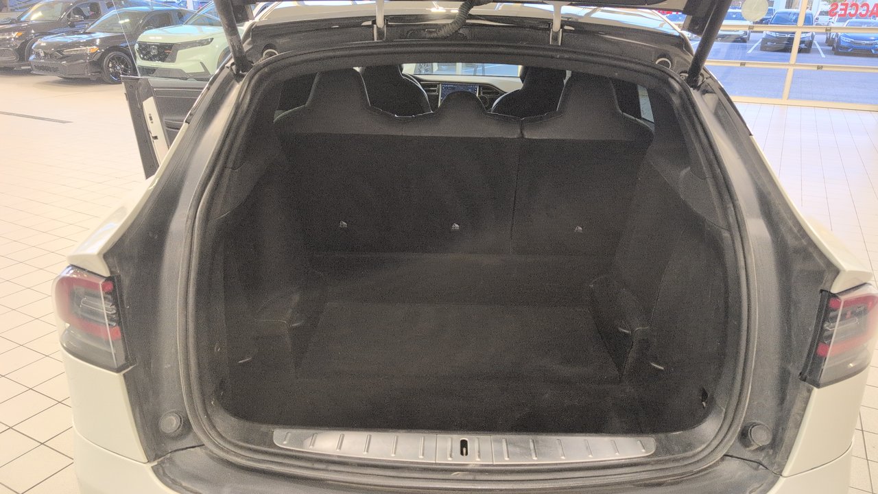 2017 Tesla Model X 75D-18