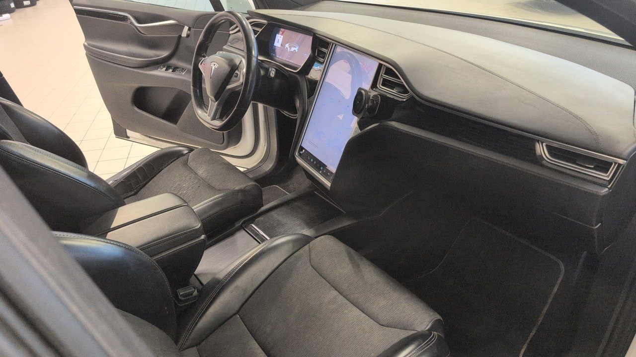 2017 Tesla Model X 75D-14