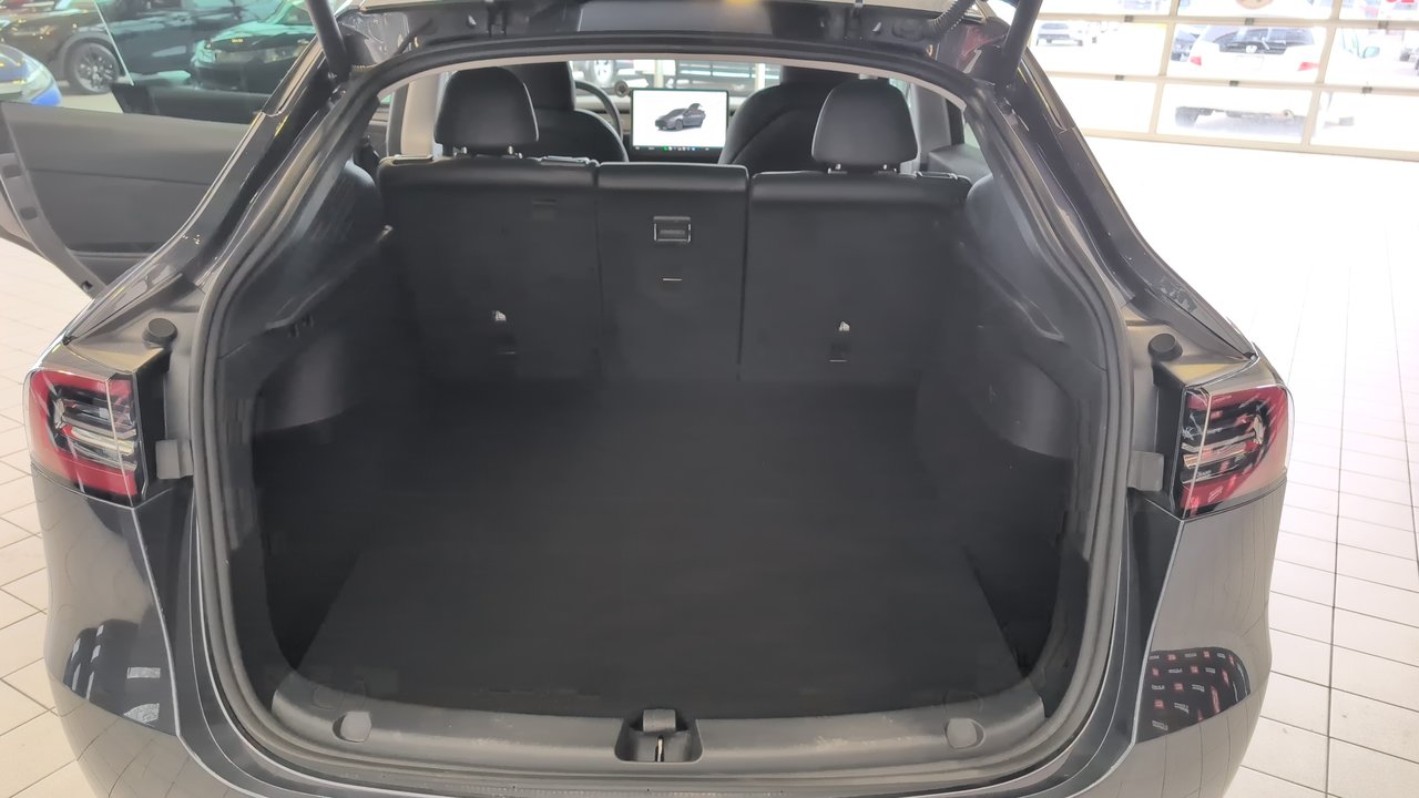 Tesla Model Y Rwd 2023-14