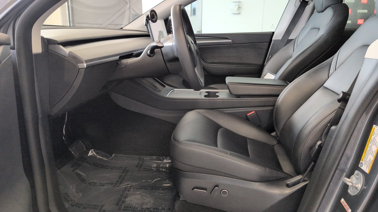 Tesla Model Y Rwd 2023-19