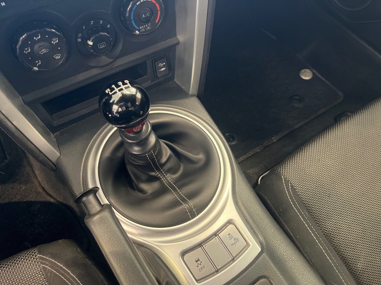 2019 Toyota 86-13