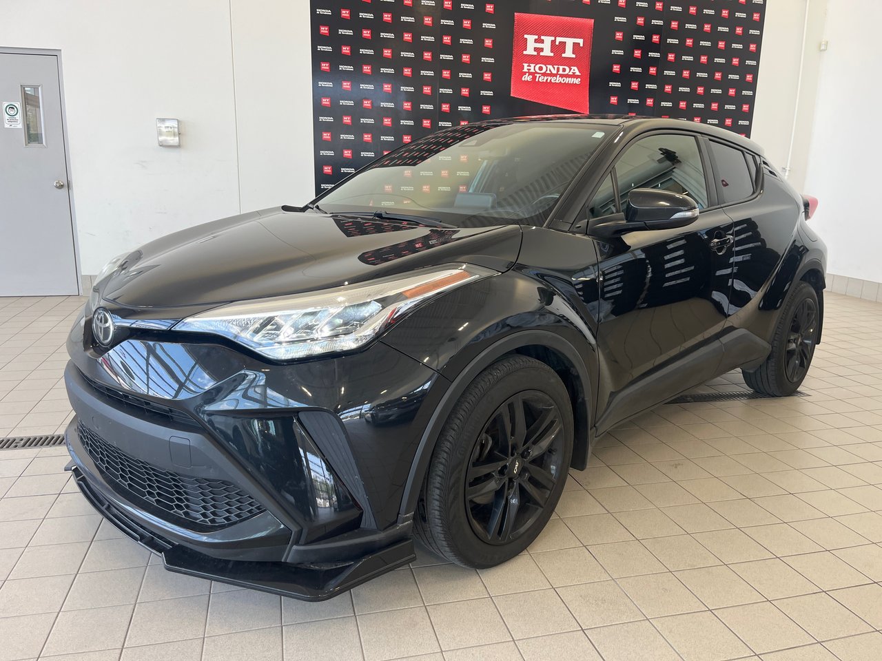 Toyota C-HR XLE PREMIUM 2021-0