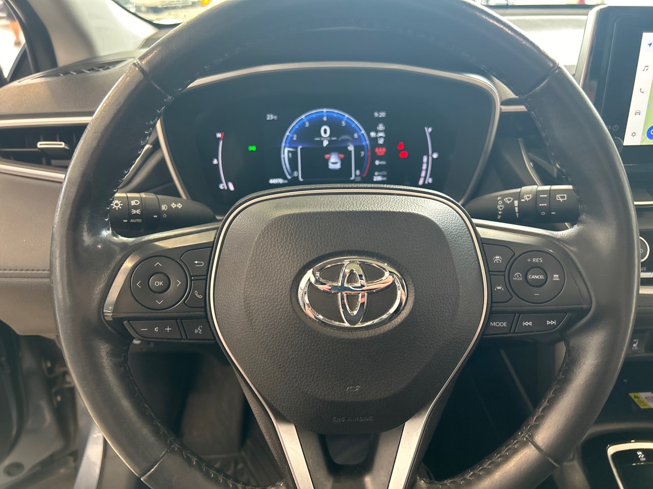 2023 Toyota Corolla Cross XLE-29