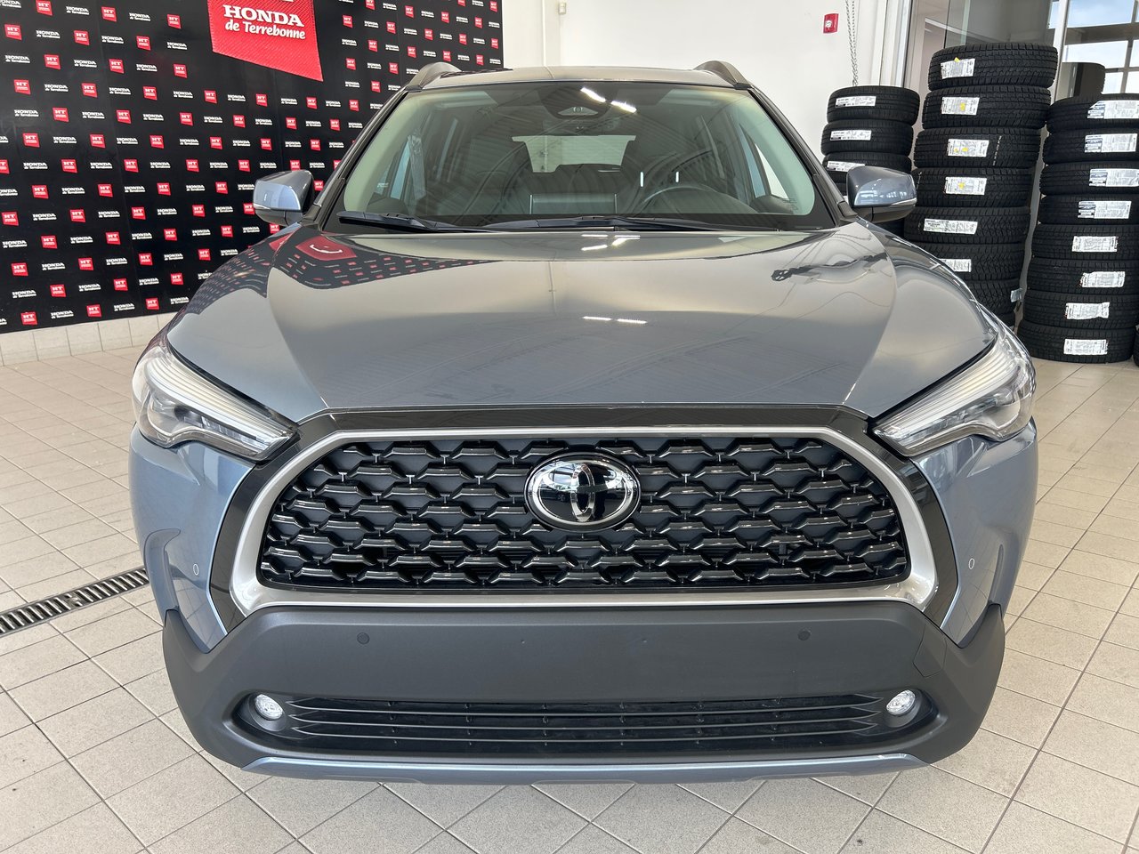 2023 Toyota Corolla Cross XLE-2
