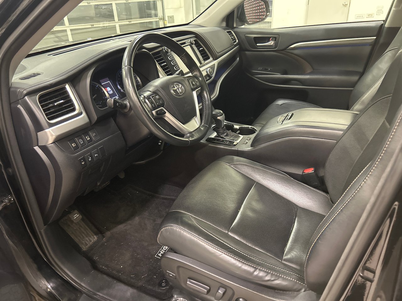 2017 Toyota Highlander Limited-2