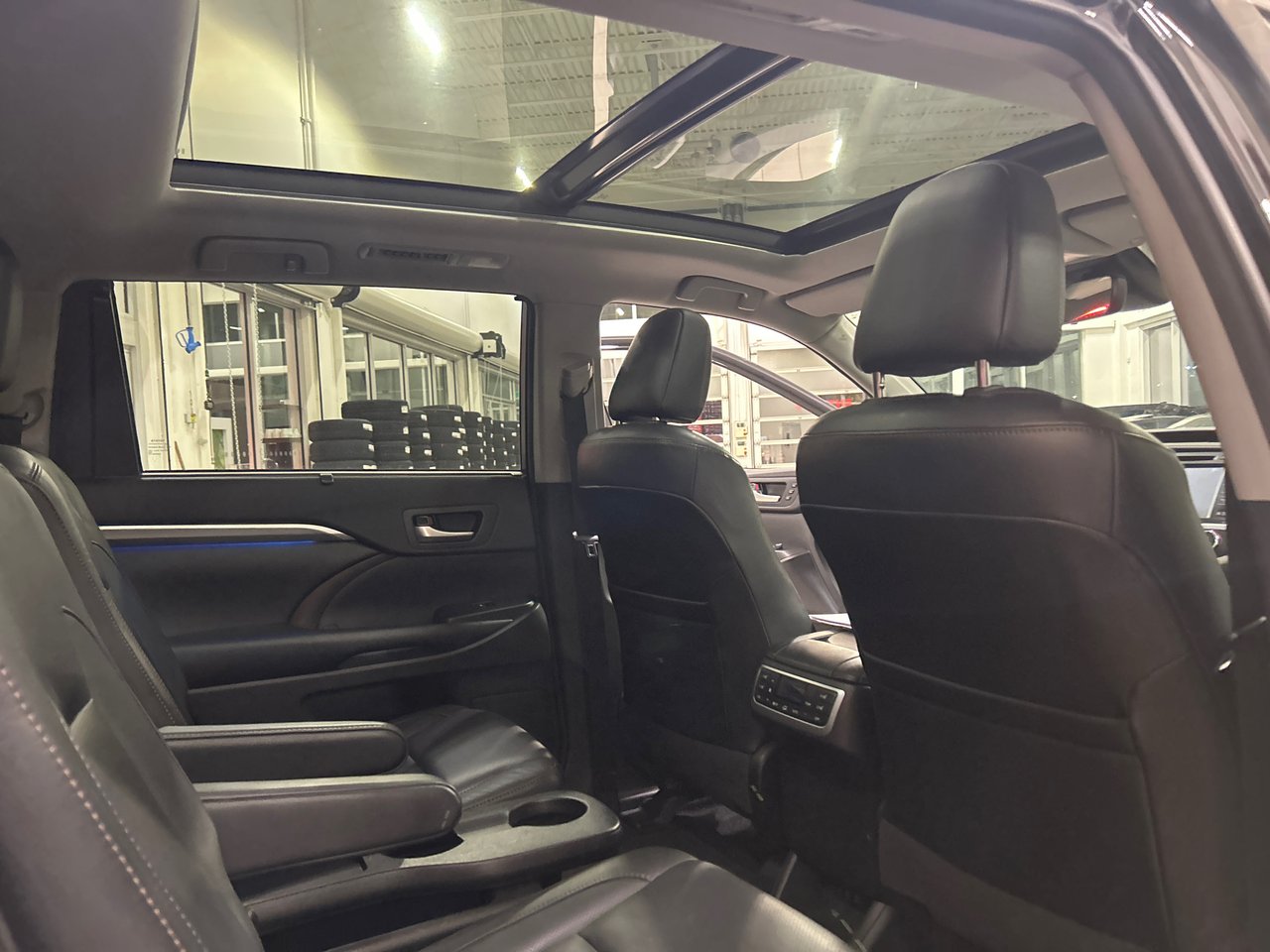 2017 Toyota Highlander Limited-8