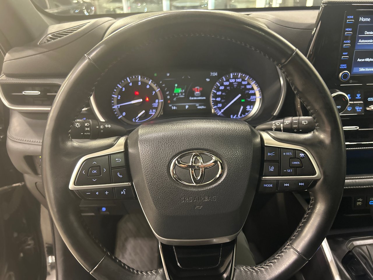 2022 Toyota Highlander XSE-27
