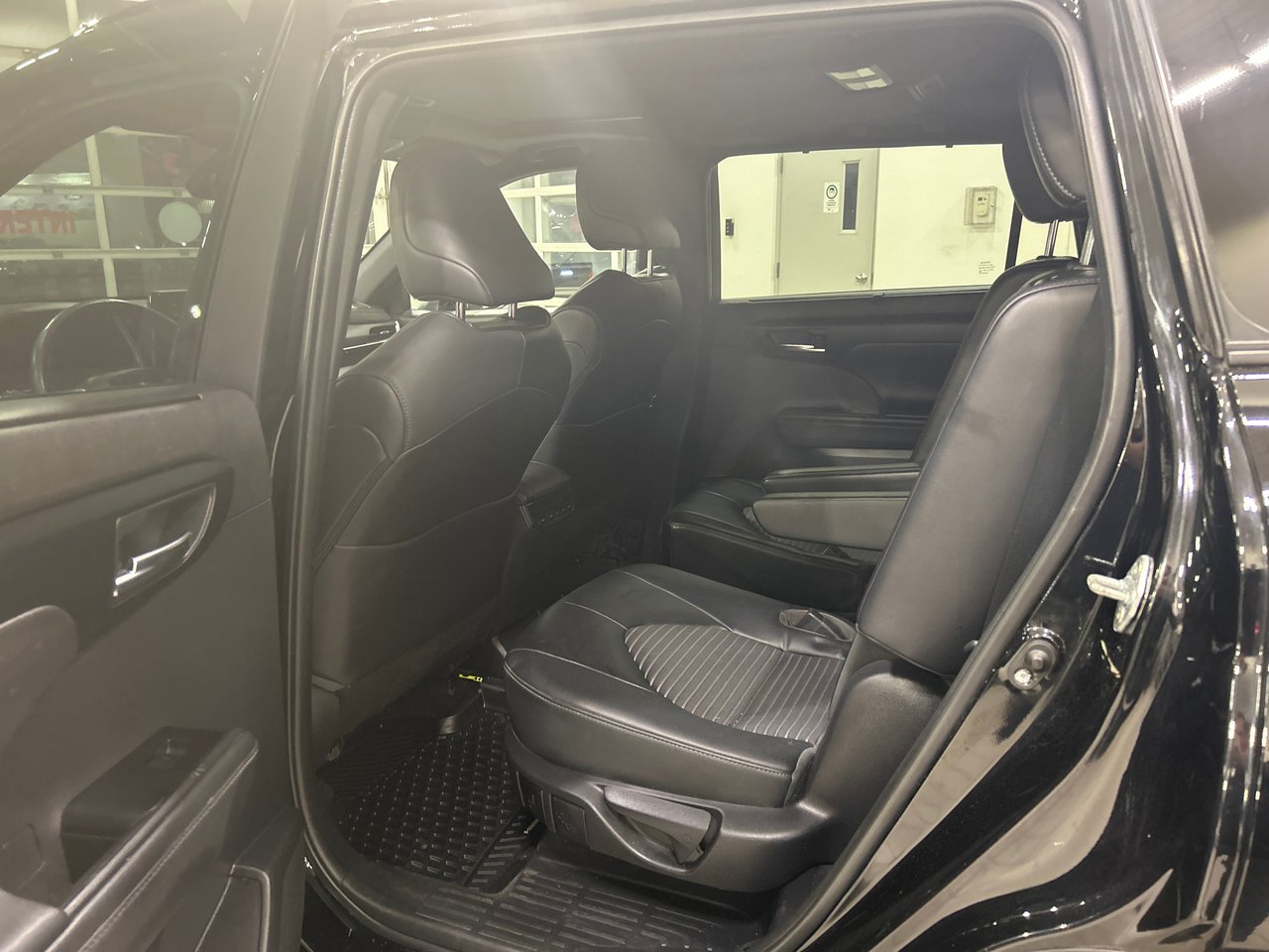 2022 Toyota Highlander XSE-8