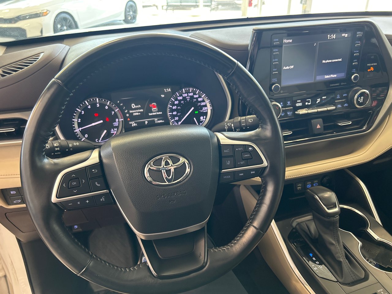 2022 Toyota Highlander XLE-37