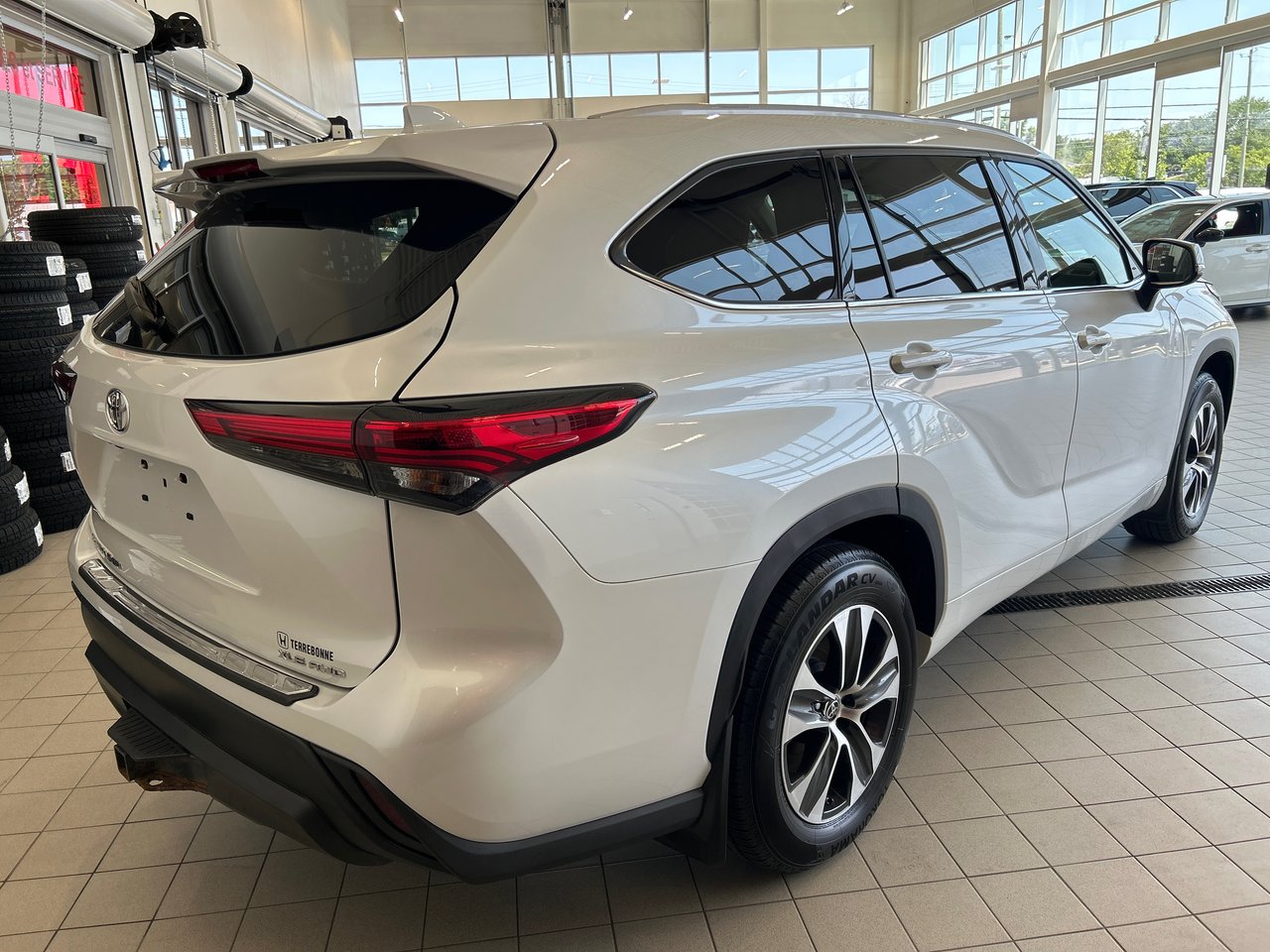 2022 Toyota Highlander XLE-5