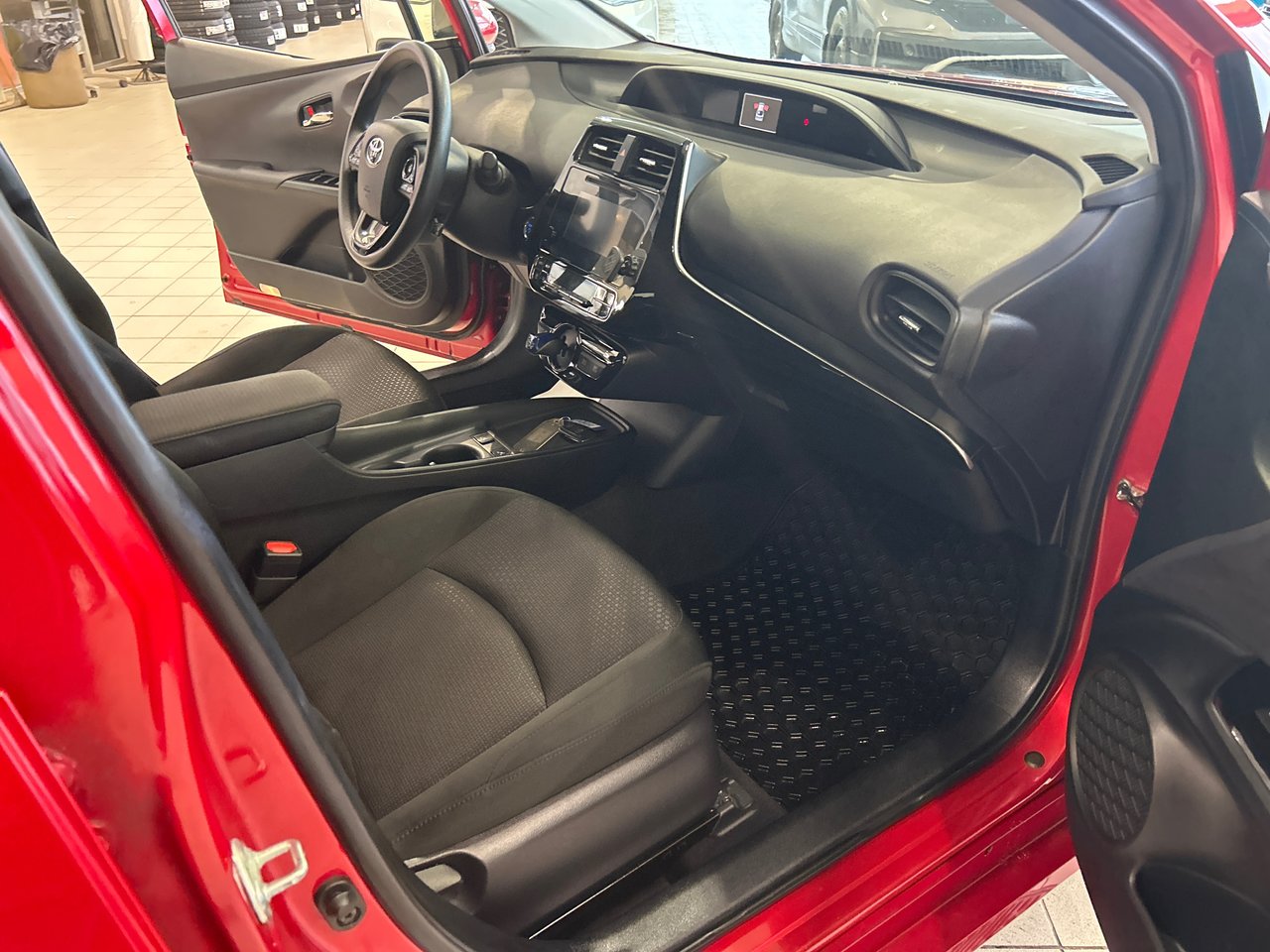 2019 Toyota Prius Base-12