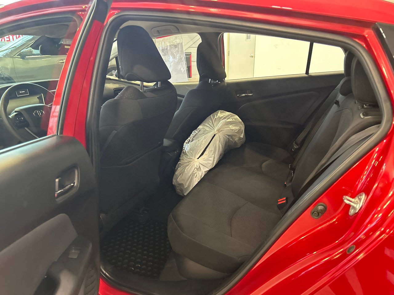 2019 Toyota Prius Base-6
