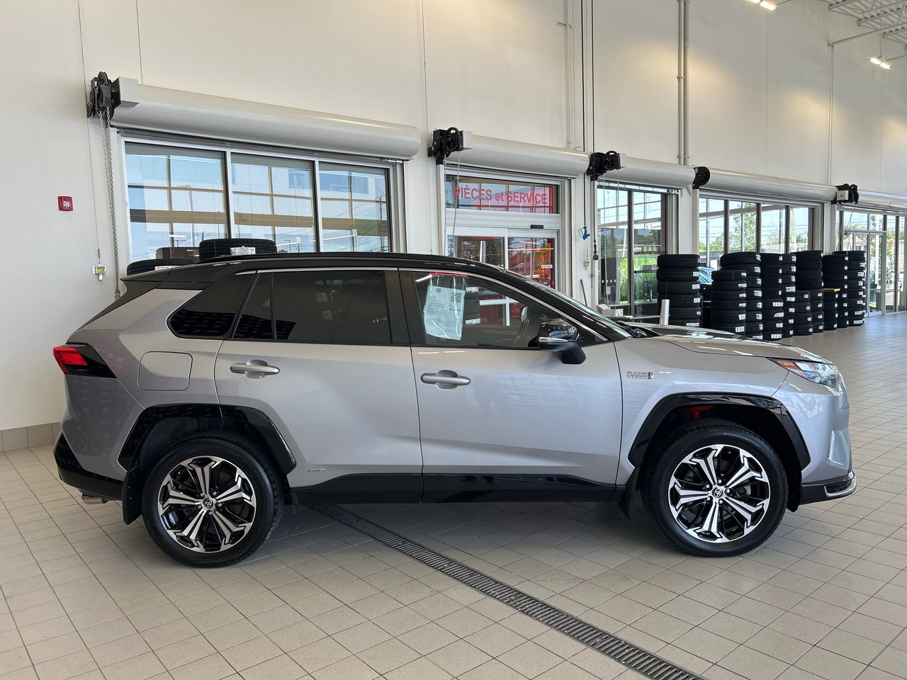 2022 Toyota RAV4 Prime XSE-4