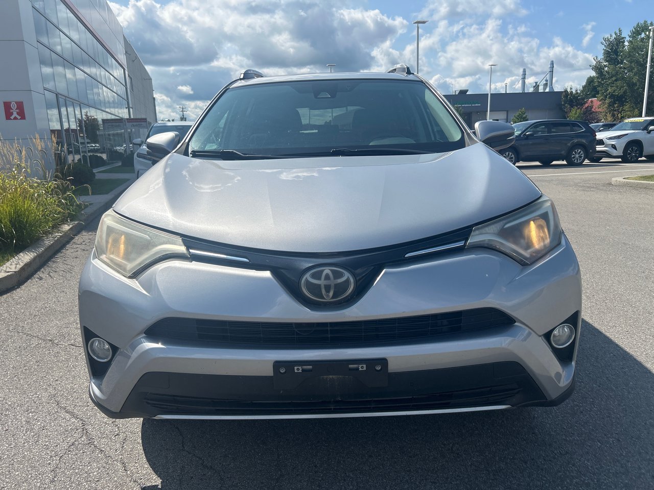 Toyota RAV4 XLE 2017-8
