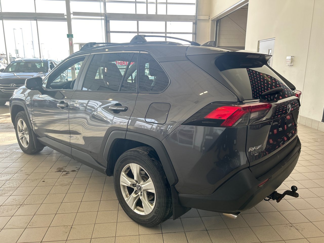 Toyota RAV4 LE 2019-25