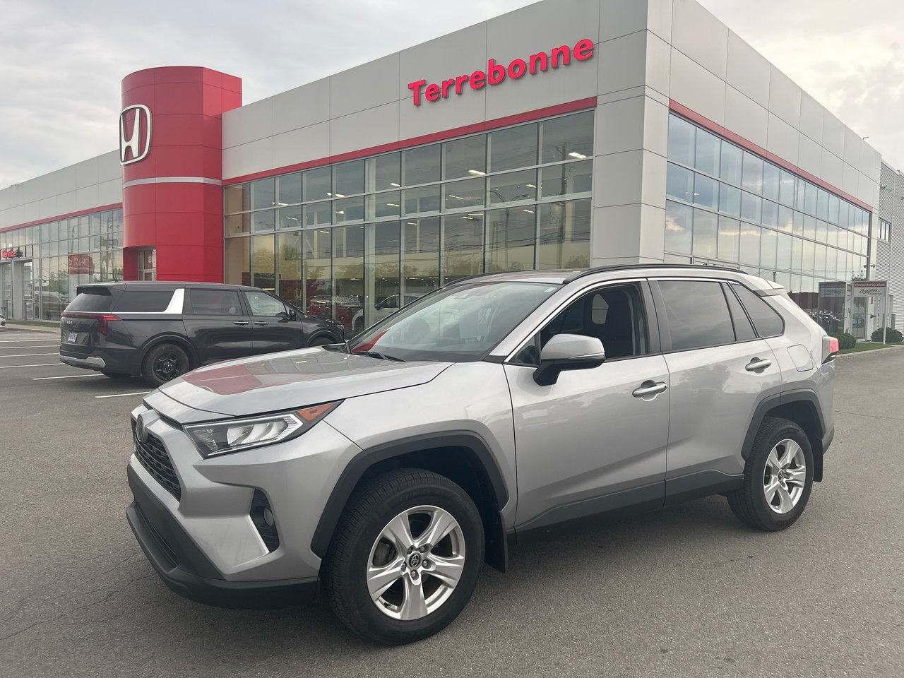 Silver 2019 Toyota RAV4 XLE AWD SUV / Crossover All-Wheel Drive Automatic