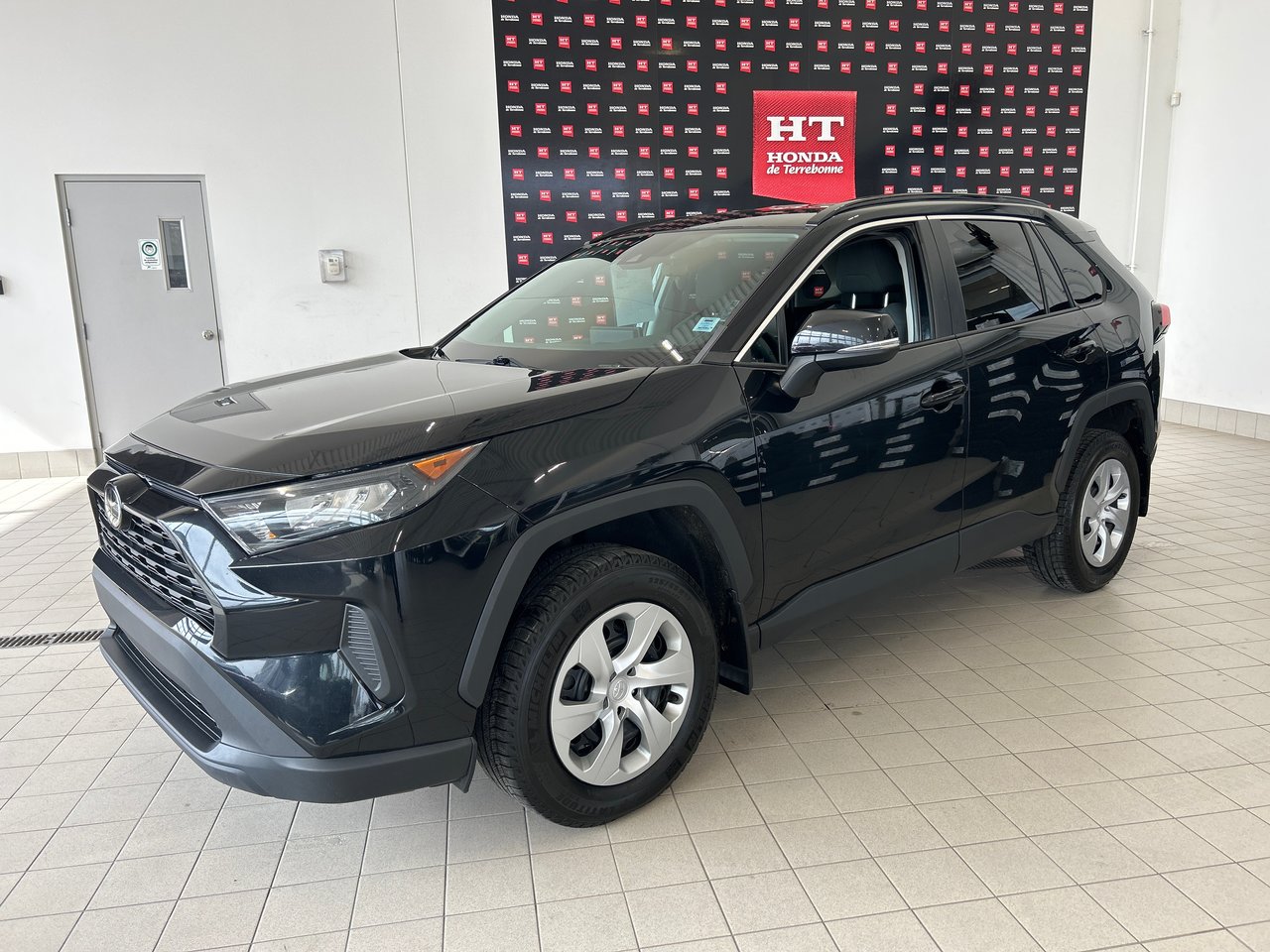 2021 Toyota RAV4 LE-1