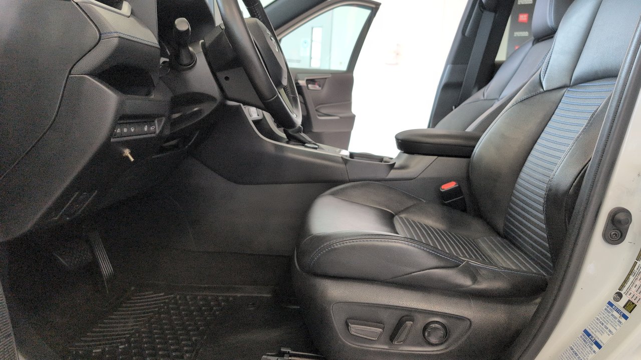 2021 Toyota RAV4 Hybrid  XSE-19