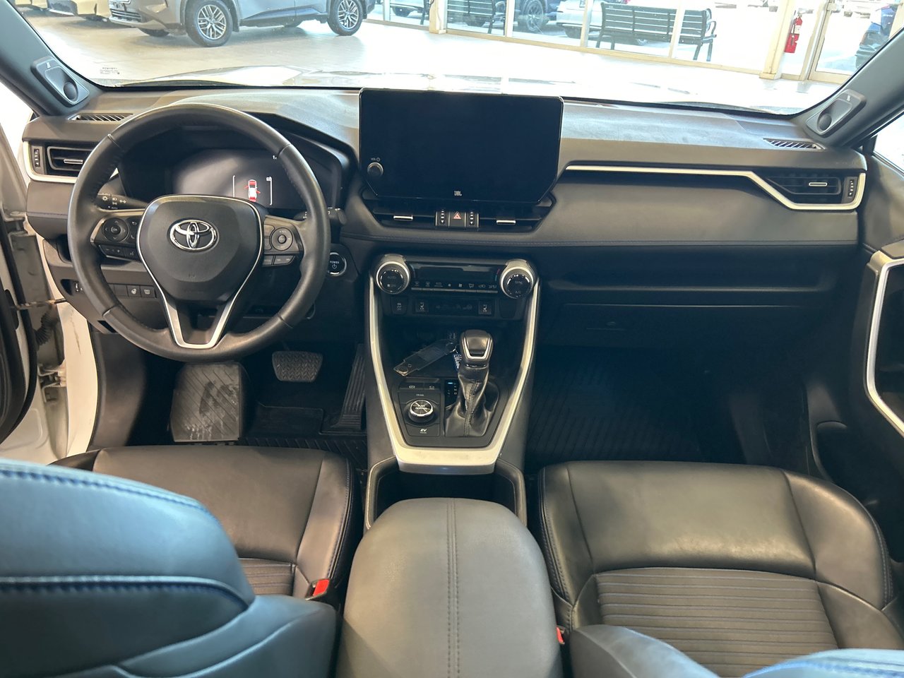 Toyota RAV4 Hybrid XSE 2023-11