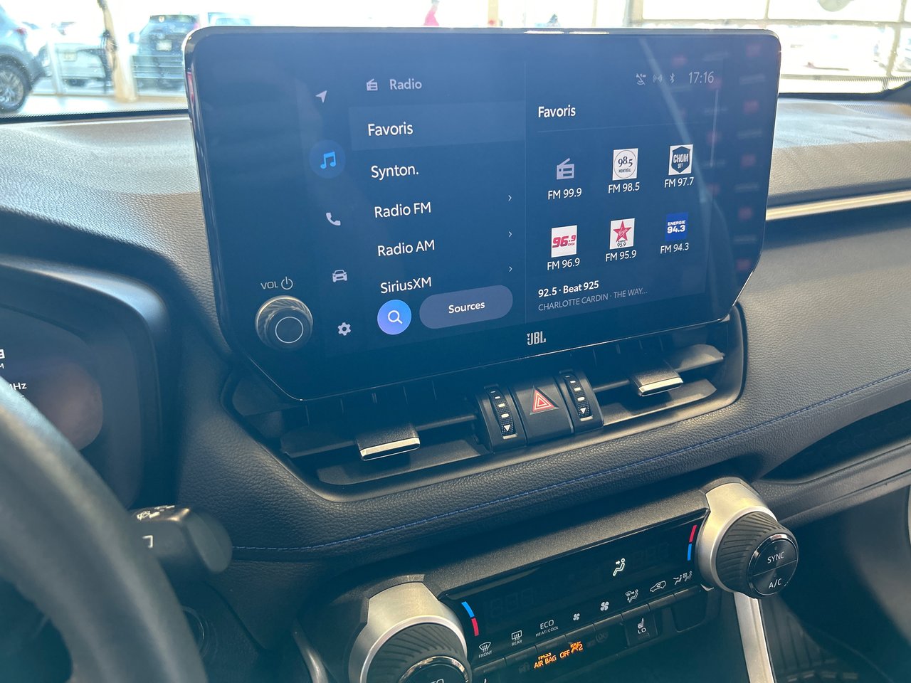 Toyota RAV4 Hybrid XSE 2023-26