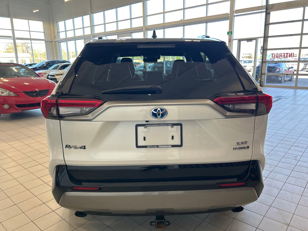 Toyota RAV4 Hybrid XSE 2023-5