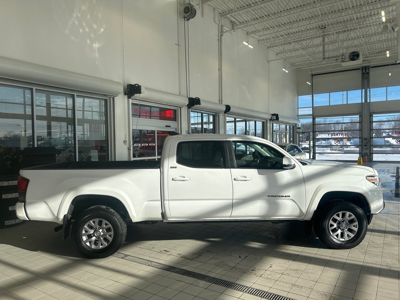 2018 Toyota Tacoma SR5-5