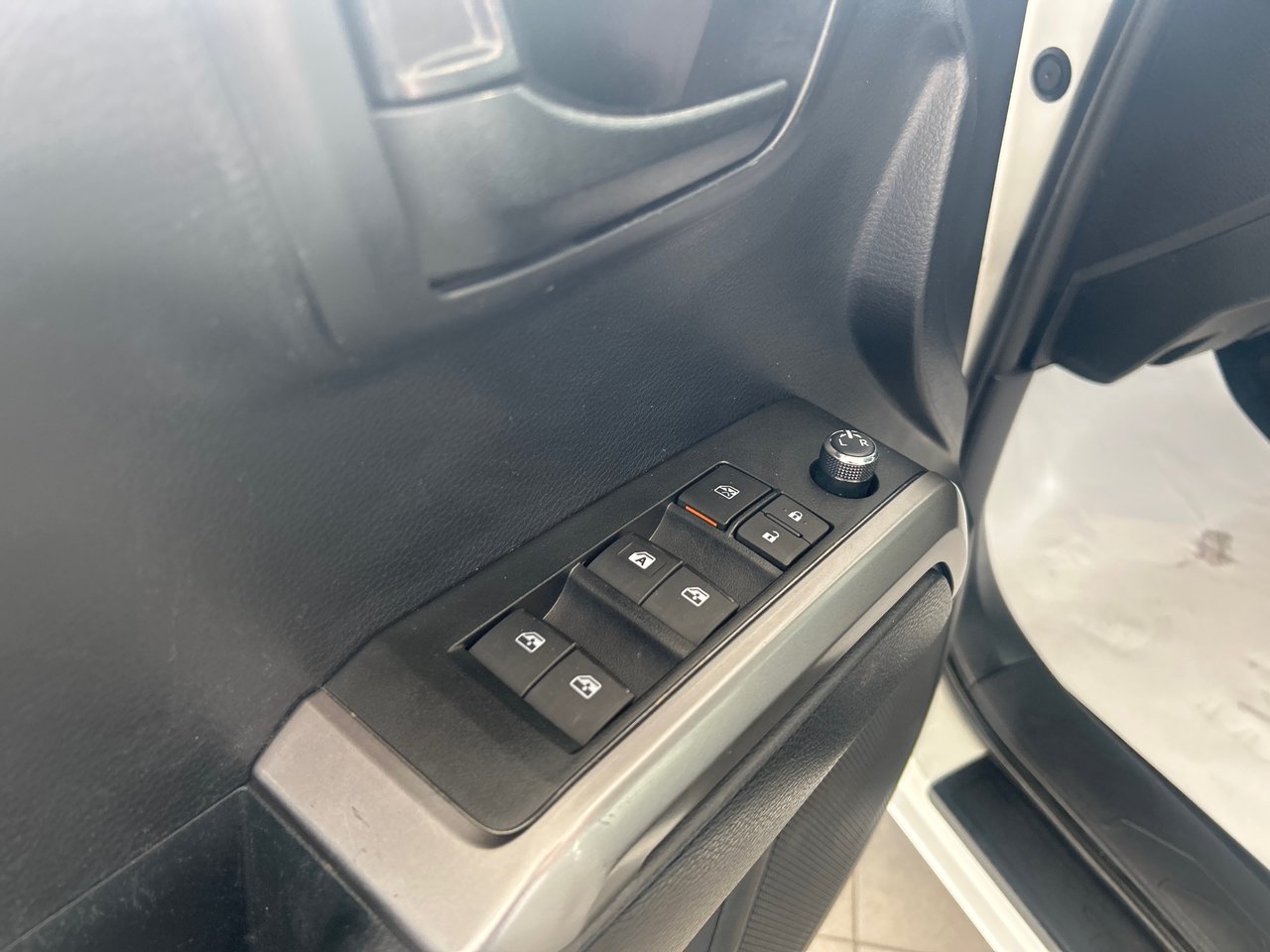 2018 Toyota Tacoma SR5-18