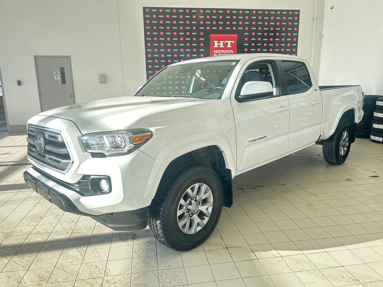 2018 Toyota Tacoma SR5 V6 Double Cab LB 4WD