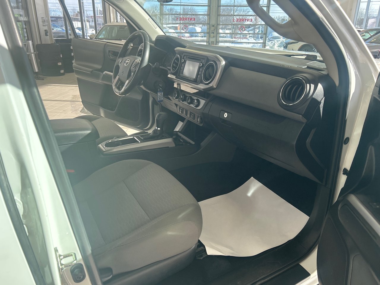 2018 Toyota Tacoma SR5-13