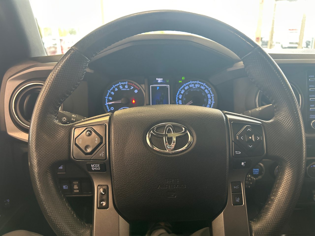 Toyota Tacoma TRD Off road premium 2021-16