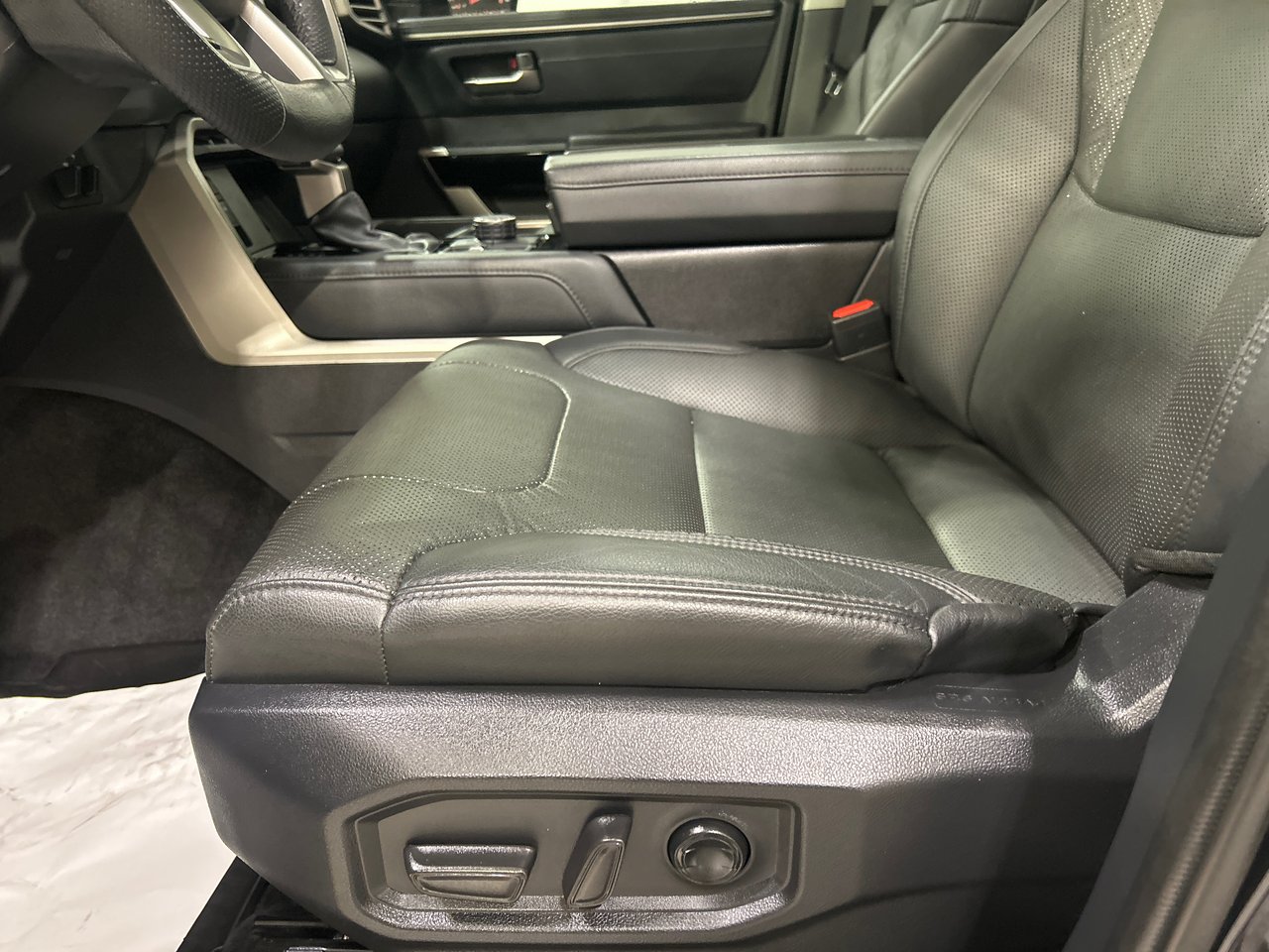 2023 Toyota Tundra Limited-25