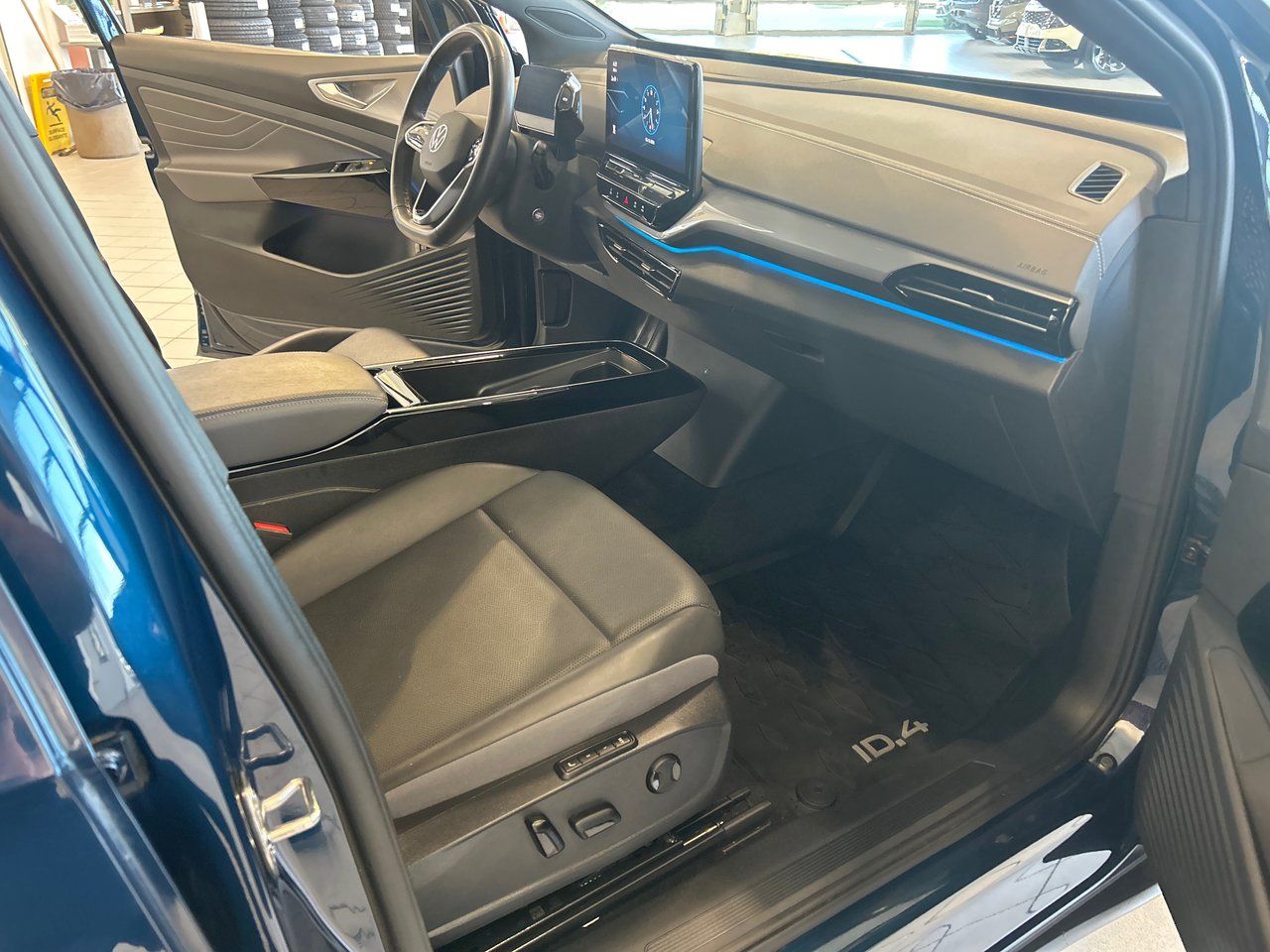 2023 Volkswagen ID.4 Pro S-13