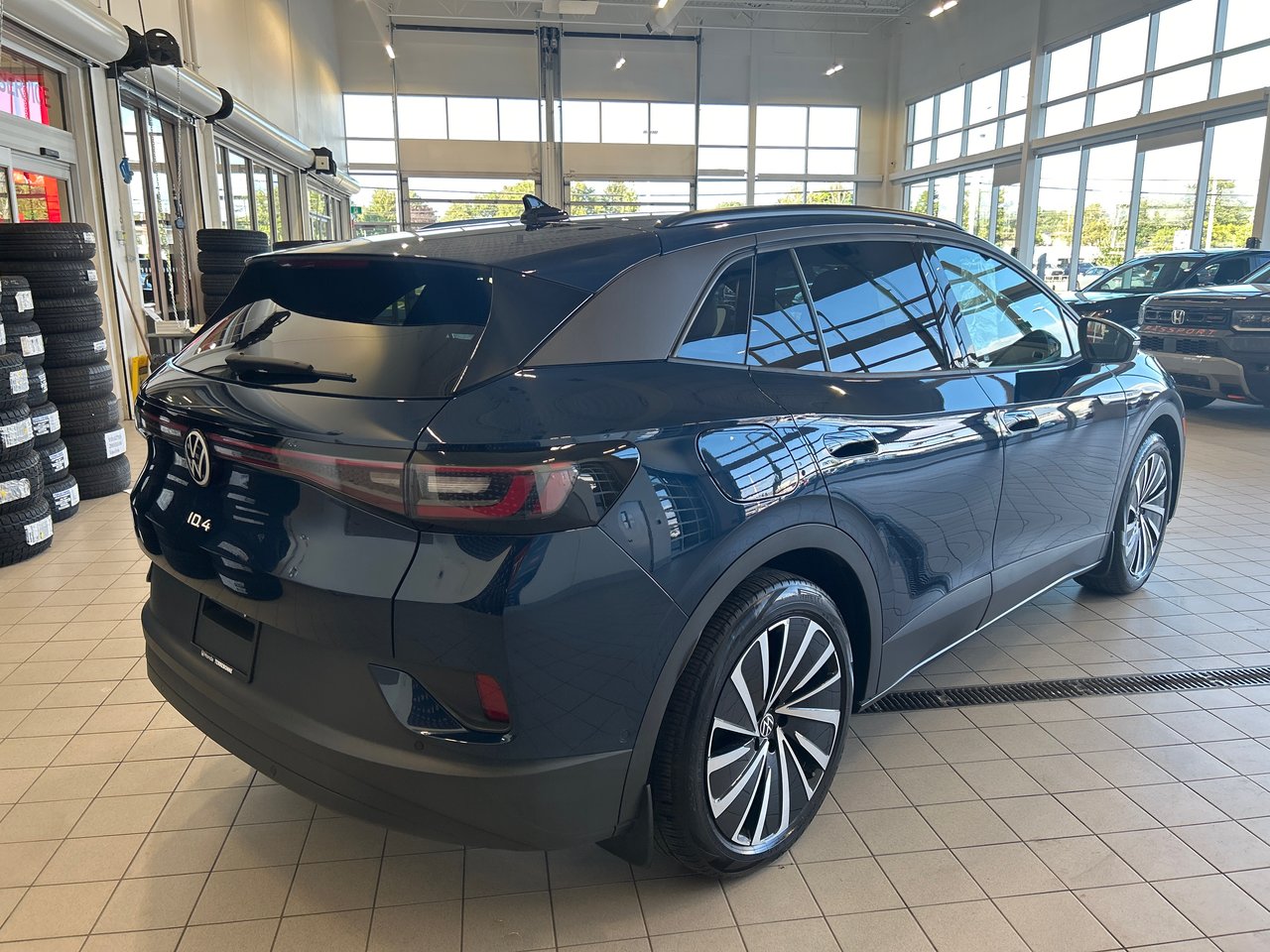 2023 Volkswagen ID.4 Pro S-4