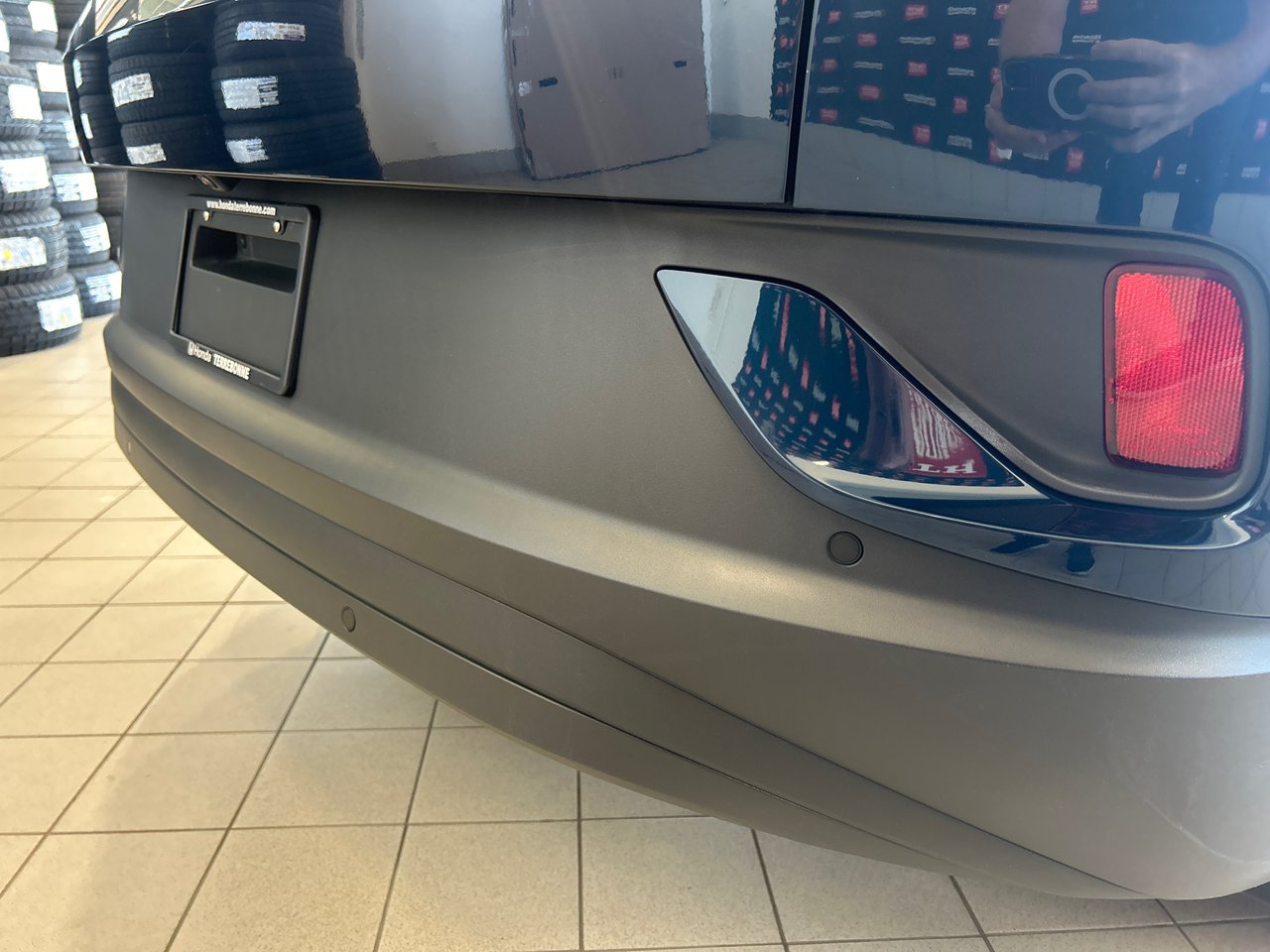 2023 Volkswagen ID.4 Pro S-10